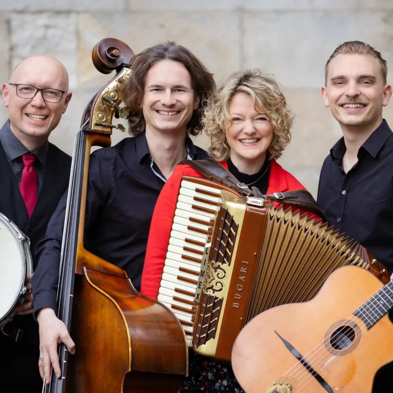 Orchestra Mondo in der Galerie und Kleinkunstbühne Irsee