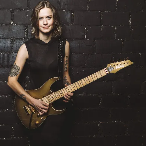 Yasi Hofer im Kaminwerk in Memmingen