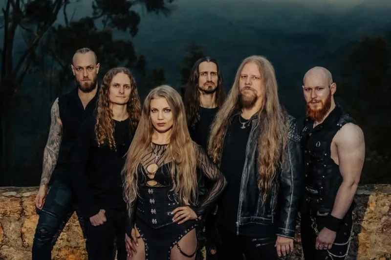 Leaves' Eyes & Atrocity im Club Vaudeville Lindau
