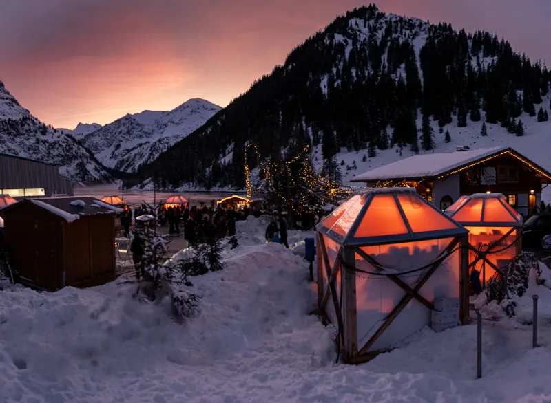 Christkindlmarkt am Vilsalpsee – Winterzauber im Tannheimer Tal