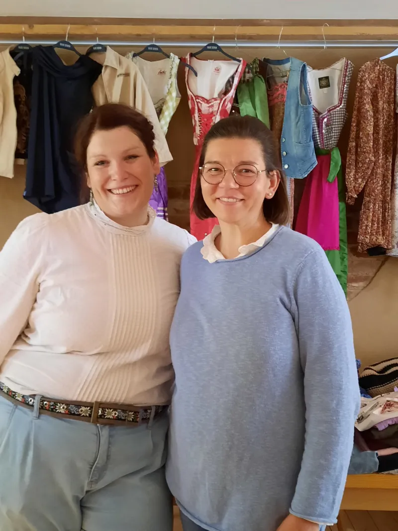 Grad z’schad Hof-Flohmarkt auf dem Arche-Hof Birk
