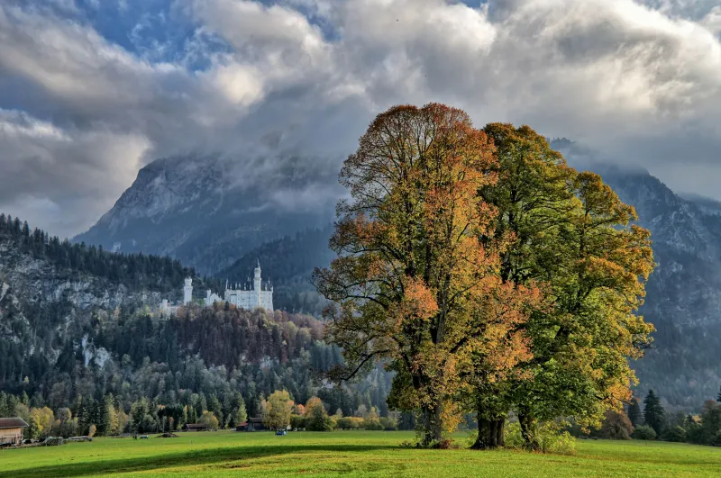 Frühschoppenkonzert im Biergarten am Festspielhaus Neuschwanstein