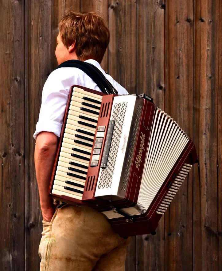 Musik mit Herz von und mit Hubert Weber
