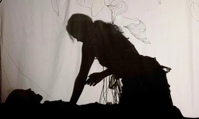 Tanzende Schatten bei querKUNST Kaufbeuren