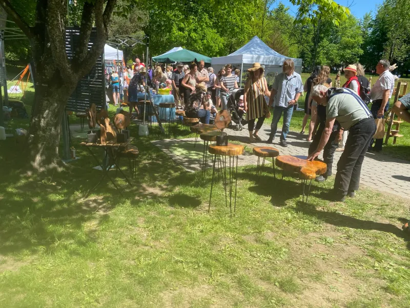 Kunsthandwerkermarkt im Schlosspark Kißlegg