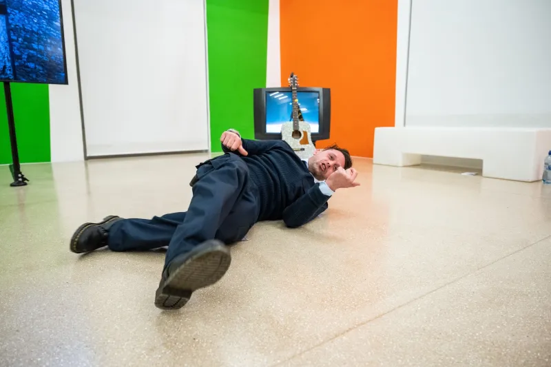 Theaterstück „Nipple Jesus“ im Schloss Isny