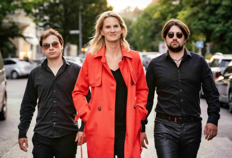 Lucy van Kuhl & die Es-Chord-Band in Wangen