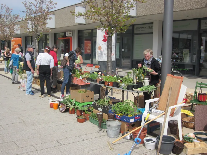 Gartenflohmarkt am Marktplatz im Oberösch Kempten