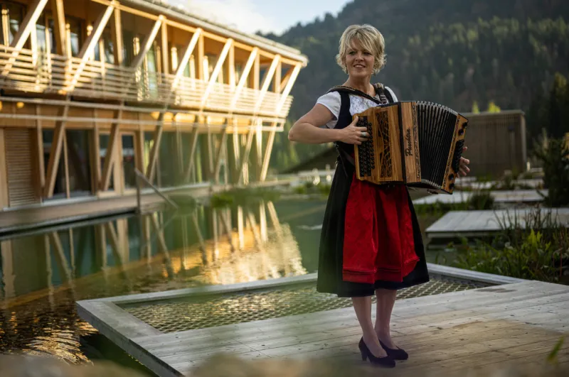 Musikalische Alpenüberquerung mit Andrea Lerpscher