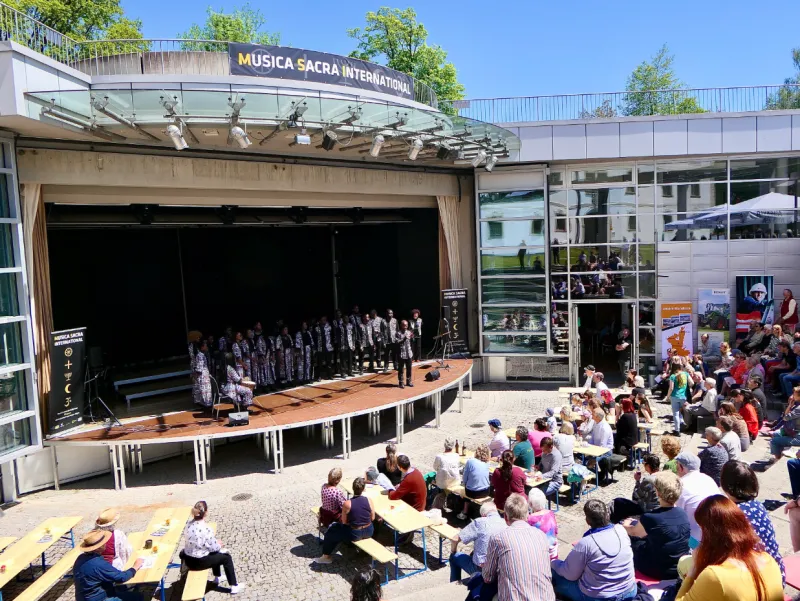 Musica Sacra International - Interkultureller Brunch