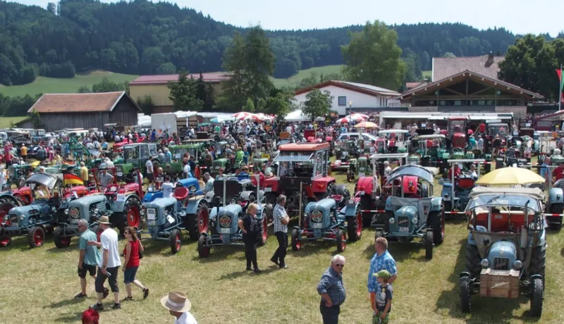 Oldtimertreffen in Großholzleute