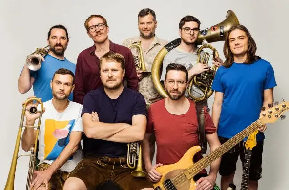 LaBrassBanda im Klostergarten Immenstadt