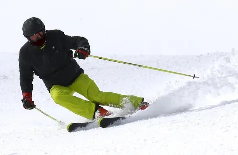 Alpinskitest im Gletschertestcenter Sölden