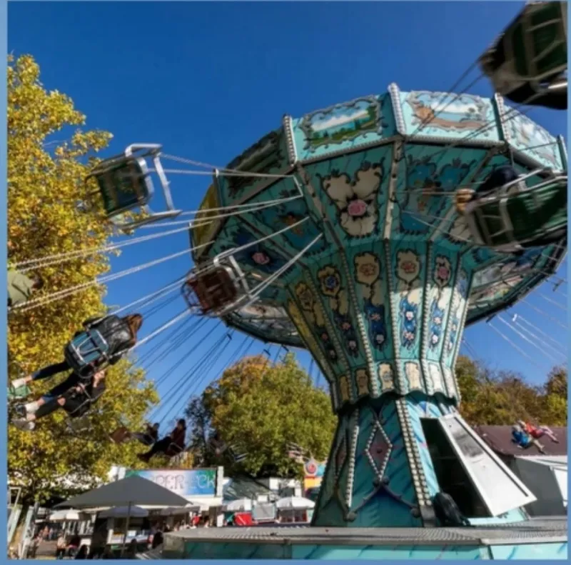 Himmelfahrtsmarkt auf dem Königsplatz in Kempten