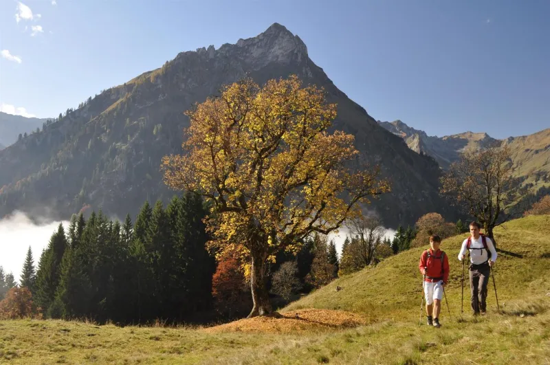 Wanderung zur Schwarzenberghütte