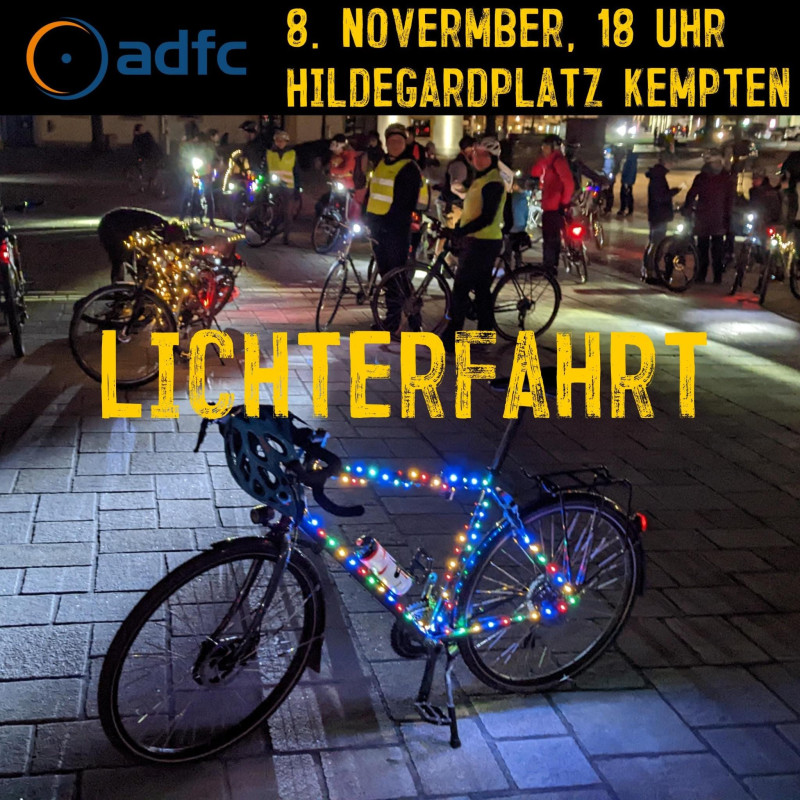 ADFC-Lichterfahrt auf dem Hildegardplatz in Kempten