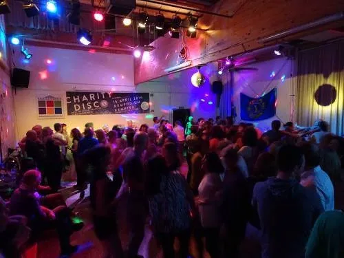 Kempodium Disco – Tanz in den Monat