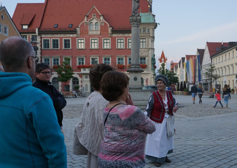 Stadtführung in Mindelheim – „Dämmrig war’s“ – Eine Zeitreise in die Vergangenheit