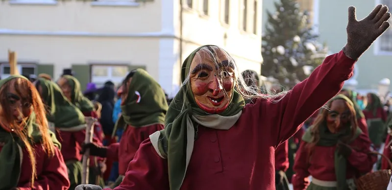 Sprüngle der Narrenzunft Hergesweib in Hofs