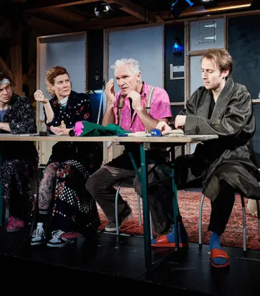 Schmetterlinge & Steckenpferde in der Festhalle Leutkirch