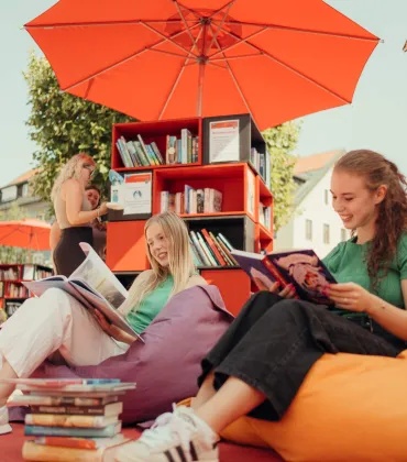 DraußenLesen am Marienplatz in Immenstadt