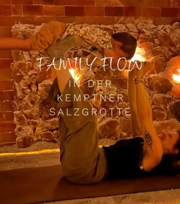 Familienyoga in der Kemptner Salzgrotte