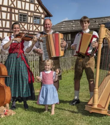 Tag der Volksmusik im Freilichtmuseum Illerbeuren