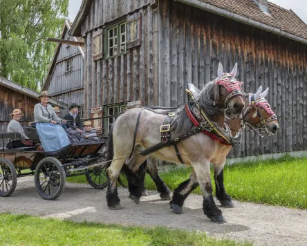 Saisonauftakt im Freilichtmuseum Illerbeuren