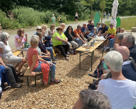 Workshop in Kißlegg: Pechsalbe aus Fichtenharz herstellen