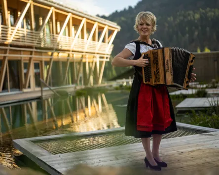 Musikalische Alpenüberquerung mit Andrea Lerpscher