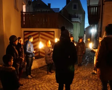 Fackelführung: Im Dunkeln munkeln in Mindelheim