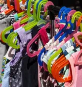 Großer Baby- und Kinderkleiderbasar in Aichstetten