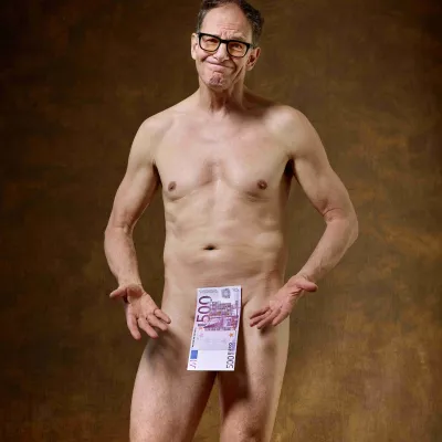 Chin Meyer in Kaufbeuren: „Die Erotik des Geldes“