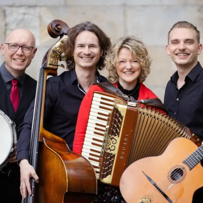 Orchestra Mondo in der Galerie und Kleinkunstbühne Irsee