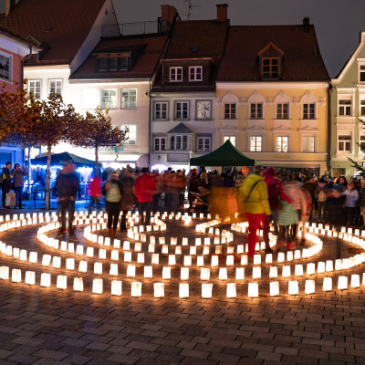 Kaufbeuren leuchtet und Candle-Light-Shopping in der Kaufbeurer Altstadt