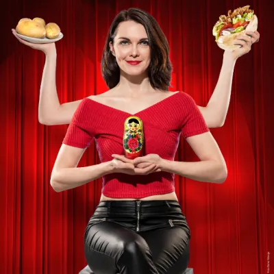 Liza Kos „INTRIGATION“ im Podium Kaufbeuren