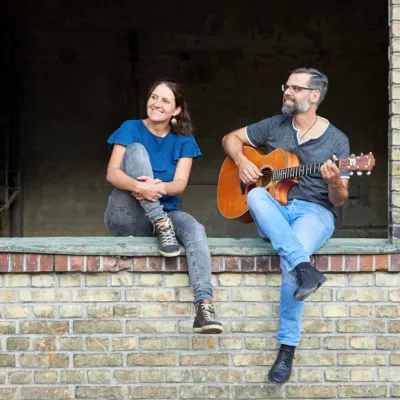 Two in Tune im Bahnhofsgarten der IG OMa
