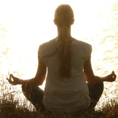 Lachyoga im Engelhaldepark Kempten