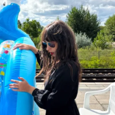 Acht Eimer Hühnerherzen beim Theaterfestival Isny